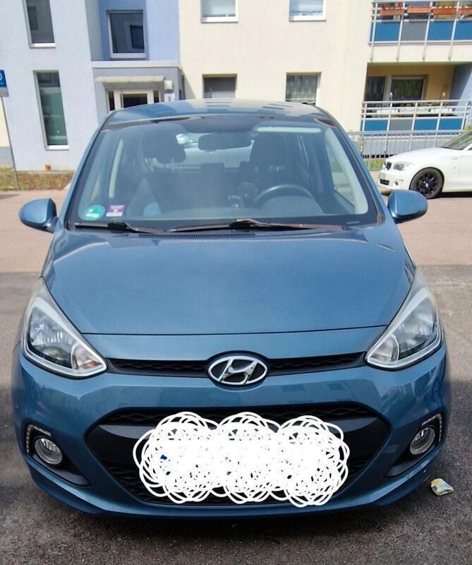 Blau Gebraucht 2015 Hyundai i10 Edition Kleinwagen | 5.100 € (Superpreis) - Bild 1/4