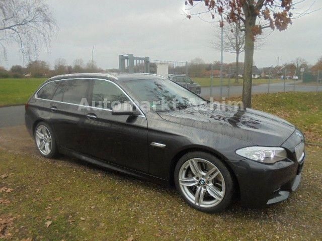 Gebraucht BMW M550 Performance 381 PS (280 kW) 2012 Grau Limousine