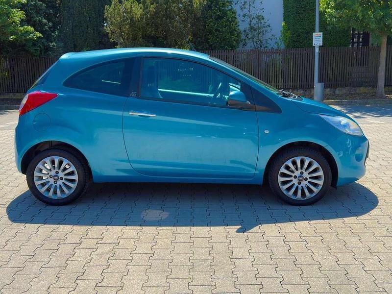 Blau Gebraucht 2011 Ford Ka Titanium Kleinwagen | 1.850 € (Guter Preis) - Bild 1/4