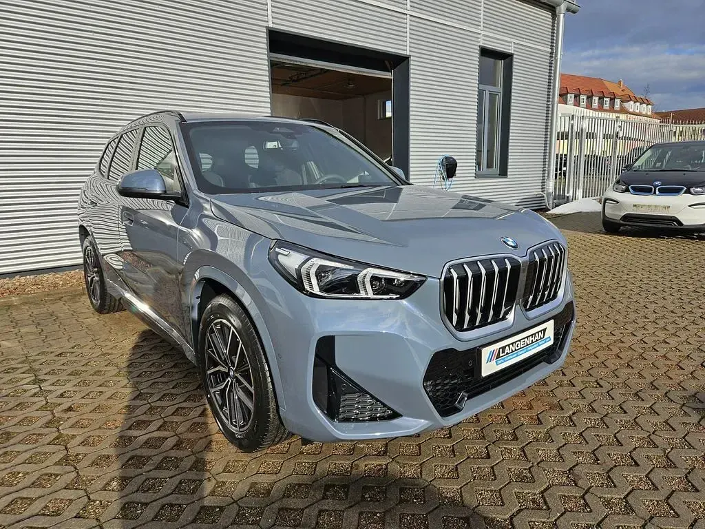 Neu BMW X1 M Sport 156 PS (114 kW) 2026 Blau SUV