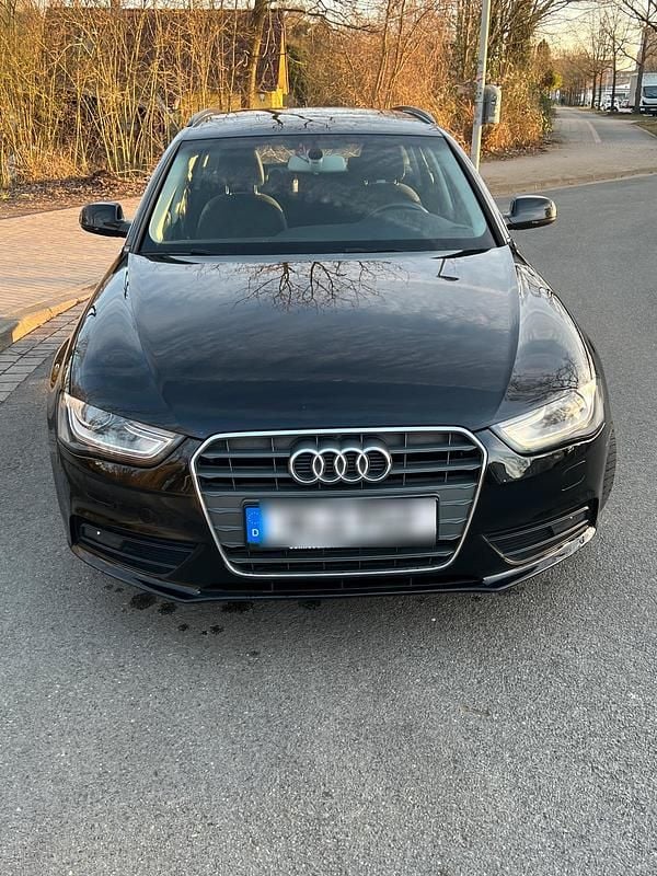 Gebraucht Audi A4 Ambiente 224 PS (164 kW) 2015 Schwarz Kombi