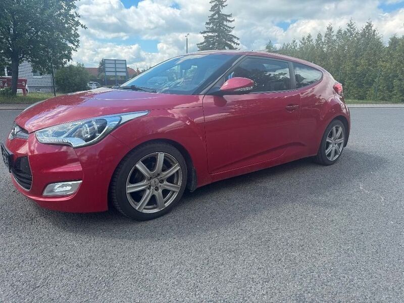 Rot Gebraucht 2012 Hyundai Veloster Style Kleinwagen | 3.500 € (Superpreis) - Bild 1/4