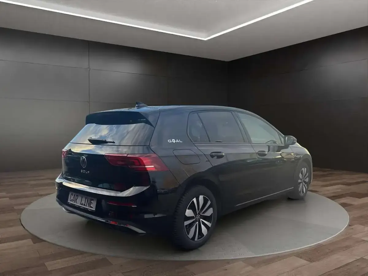 Gebraucht VW Golf VIII Goal 150 PS (110 kW) 2024 Grenadillschwarz metallic Limousine