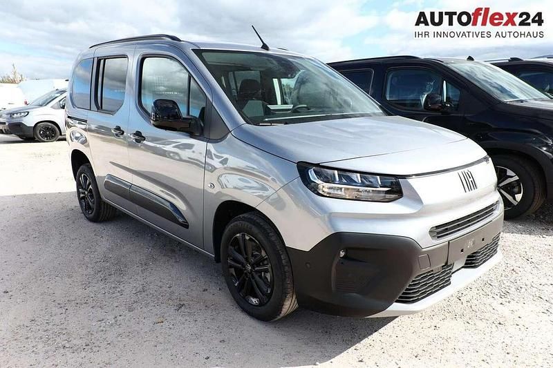 Maestro grau metallic Neu 2025 Fiat Doblò Van / Kleinbus | 26.753 € (Fairer Preis) - Bild 1/4