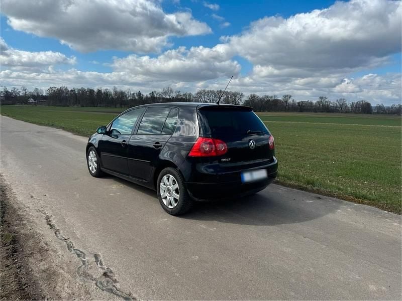 Gebraucht VW Golf V Edition 122 PS (89 kW) 2007 Schwarz Kleinwagen