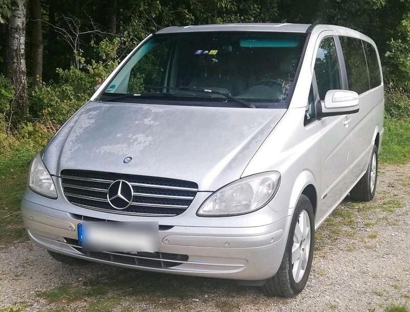 Silber Gebraucht 2010 Mercedes Viano Van / Kleinbus | 8.500 € (Superpreis) - Bild 1/4