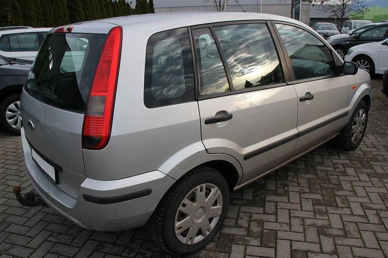 Gebraucht Ford Fusion Ambiente 80 PS (58 kW) 2004 Silber Kleinwagen