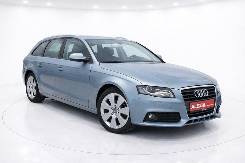 Gebraucht Audi A4 Attraction 120 PS (88 kW) 2011 Blau Kombi