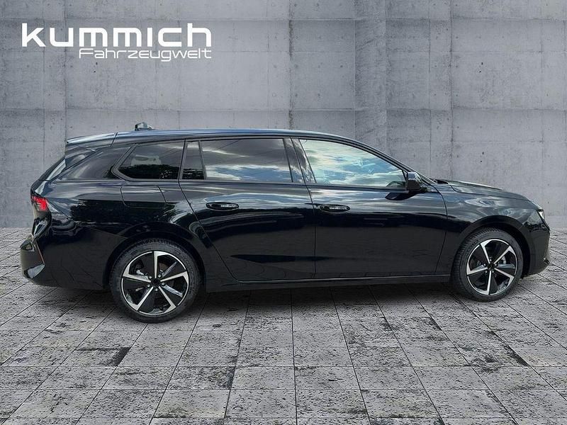 Neu Opel Astra 131 PS (96 kW) 2025 Schwarz Kombi