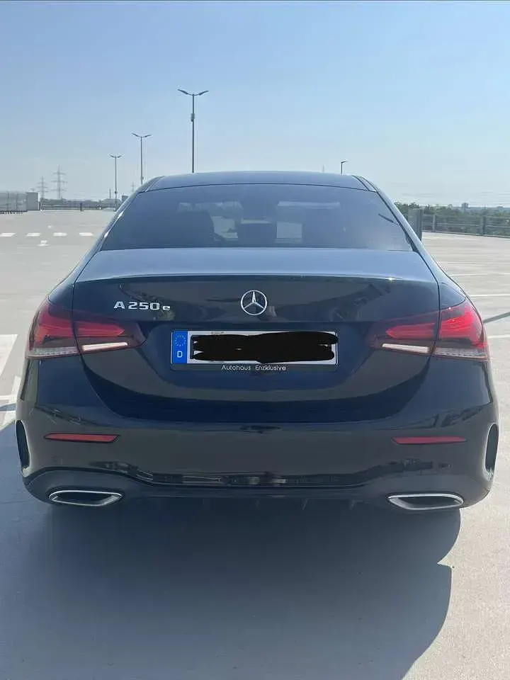 Gebraucht Mercedes A250 AMG line 218 PS (160 kW) 2020 Schwarz Limousine