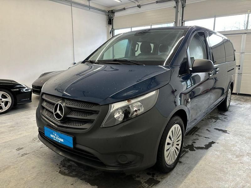 Blau Gebraucht 2022 Mercedes Vito Van / Kleinbus | 27.499 € (Fairer Preis) - Bild 1/4