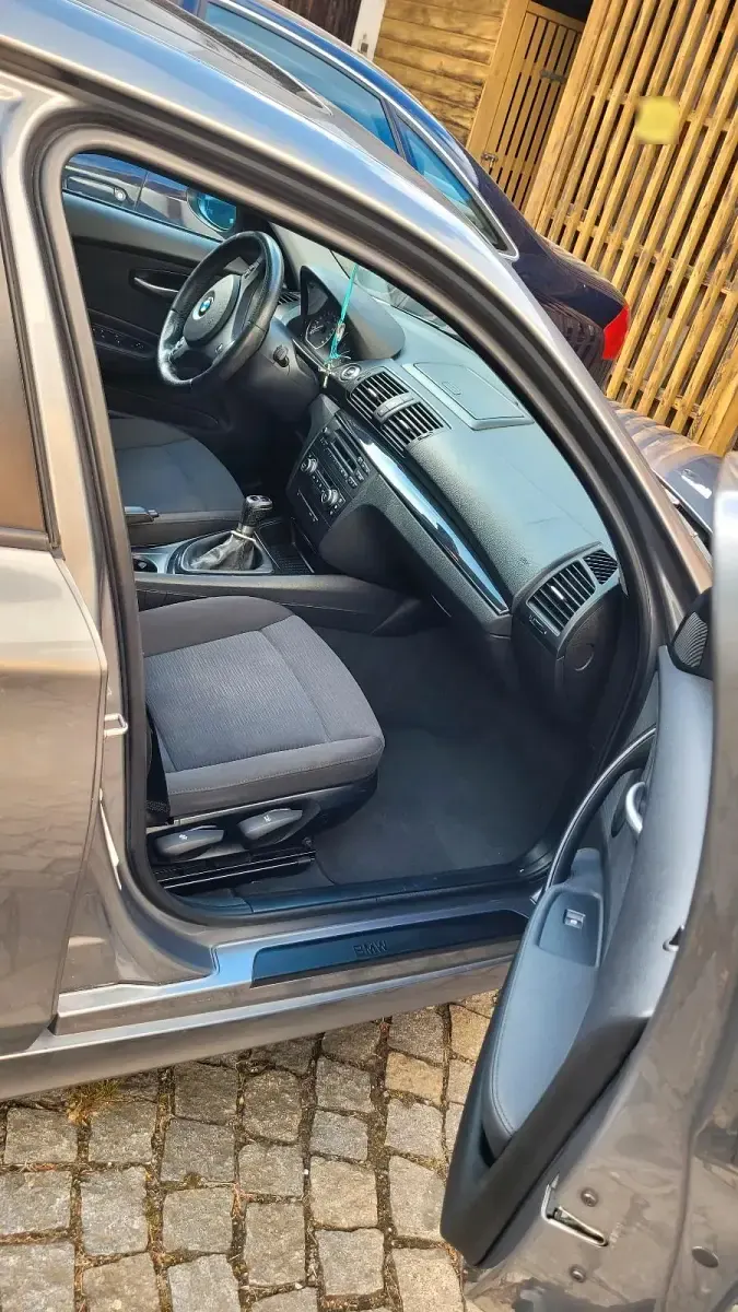 Używany BMW 120 177 KM (130 kW) 2008 Szary Hatchback