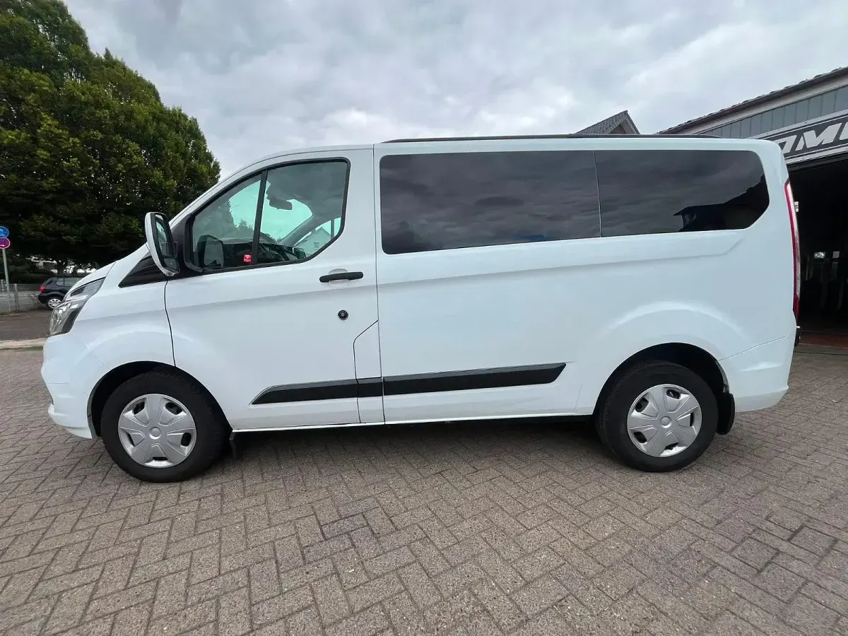 Gebraucht Ford Transit Trend 105 PS (77 kW) 2019 Weiß Van