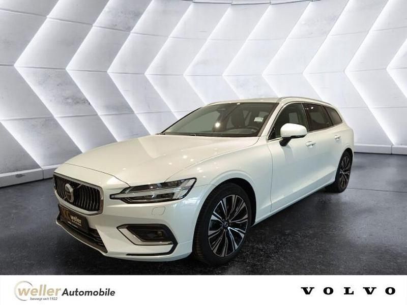 Gebraucht Volvo V60 Plus 250 PS (183 kW) 2023 Weiss Kombi