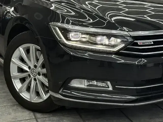 Używany VW Passat Highline 239 KM (175 kW) 2018 Czarny Kombi
