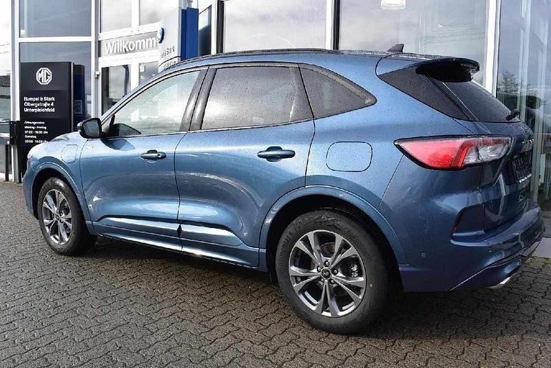 Gebraucht Ford Kuga ST-Line 224 PS (164 kW) 2022 Chromablau metallic (metallic) SUV