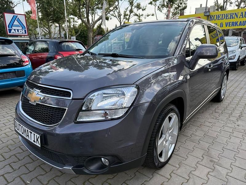 Grau Gebraucht 2012 Chevrolet Orlando LTZ Van / Kleinbus | 8.750 € (Fairer Preis) - Bild 1/4