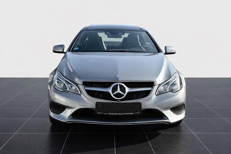Gebraucht Mercedes E350 252 PS (185 kW) 2014 Silber Coupé