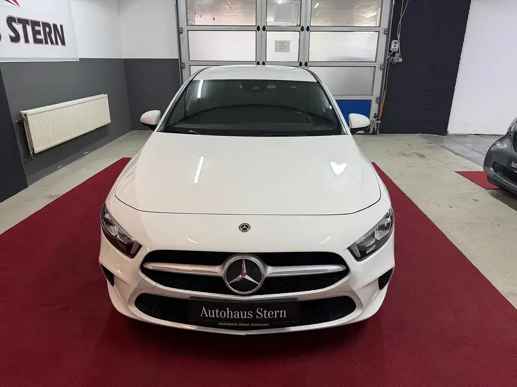 Gebraucht Mercedes A200 163 PS (119 kW) 2019 Weiß Limousine