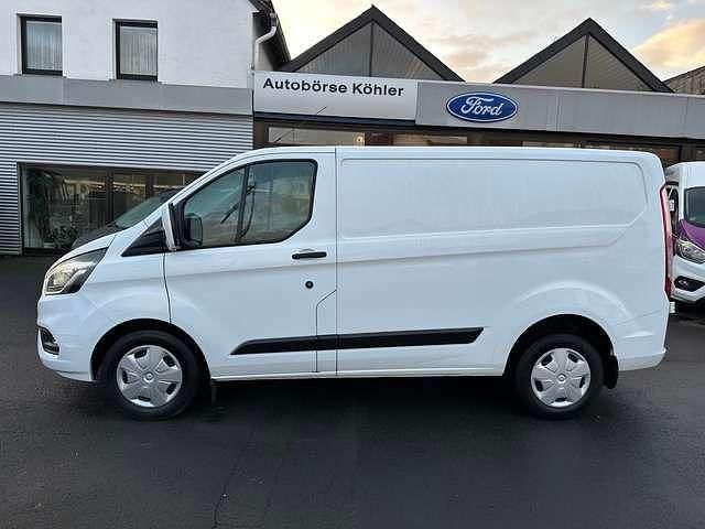 Gebraucht Ford Transit Custom Trend 131 PS (96 kW) 2022 Frostweiß Van / Kleinbus