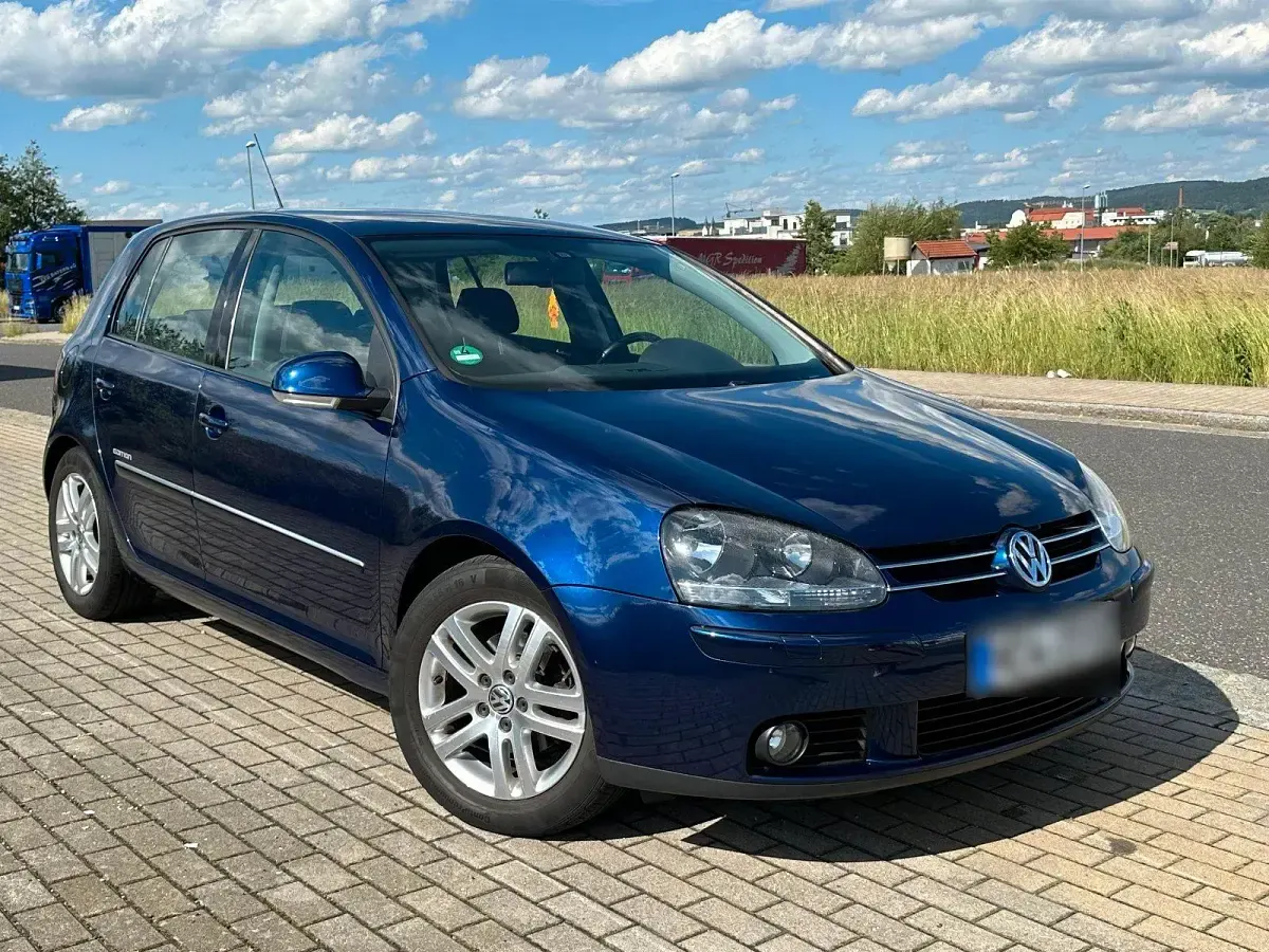 Gebraucht VW Golf VI 102 PS (75 kW) 2008 Blau Kleinwagen