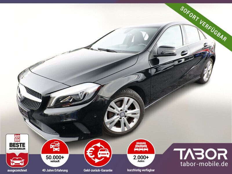 Kosmosschwarz metallic Gebraucht 2016 Mercedes A180 Urban Limousine | 17.688 € (Fairer Preis) - Bild 1/4