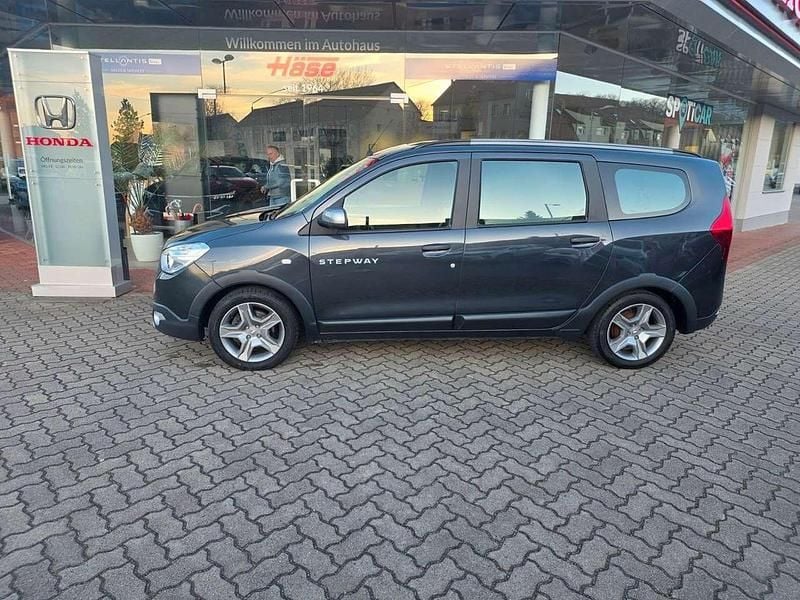 Gebraucht Dacia Lodgy Stepway 131 PS (96 kW) 2022 Grau Van / Kleinbus