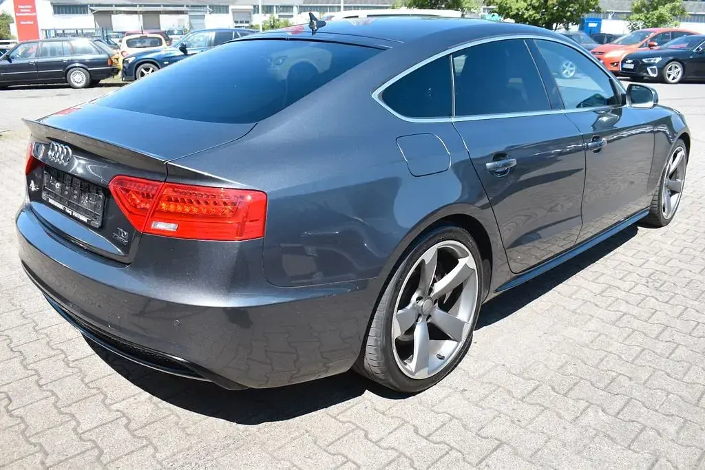 Gebraucht Audi A5 Sportback S-Line 245 PS (180 kW) 2015 Grau Kleinwagen