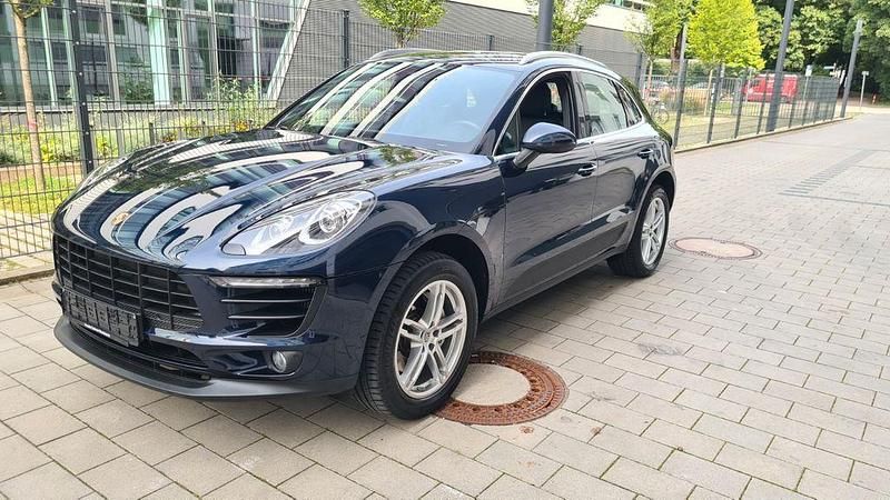 Blau Gebraucht 2017 Porsche Macan S SUV | 42.899 € (Superpreis) - Bild 1/4