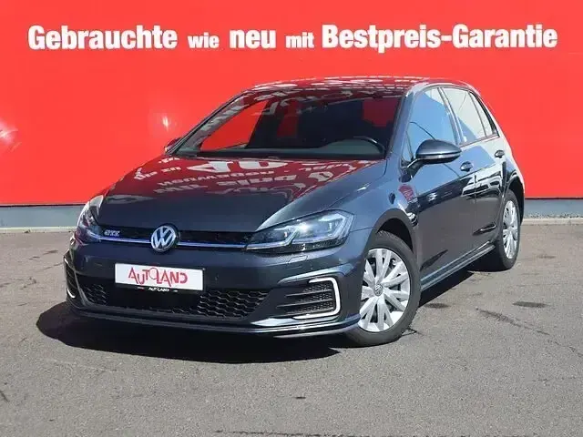 Gebraucht VW Golf VII GTE 204 PS (150 kW) 2019 Blau Limousine
