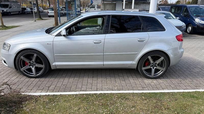 Gebraucht Audi A3 Ambition 140 PS (102 kW) 2011 Silber Kleinwagen