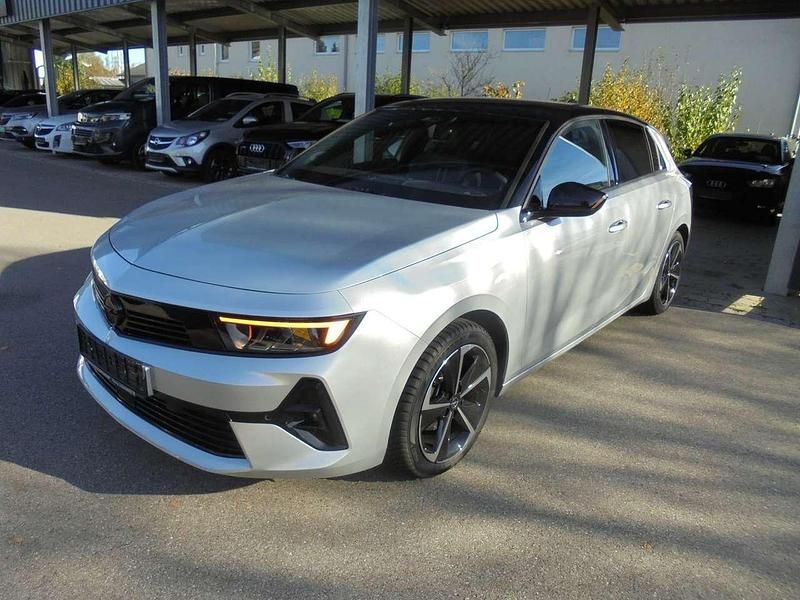 Grau metalliclackierung Gebraucht 2024 Opel Astra Kleinwagen | 21.589 € (Guter Preis) - Bild 1/4