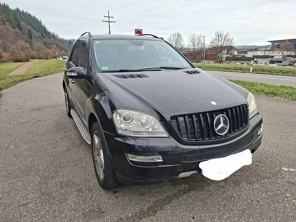 Gebraucht Mercedes ML420 AMG 306 PS (225 kW) 2007 Schwarz SUV
