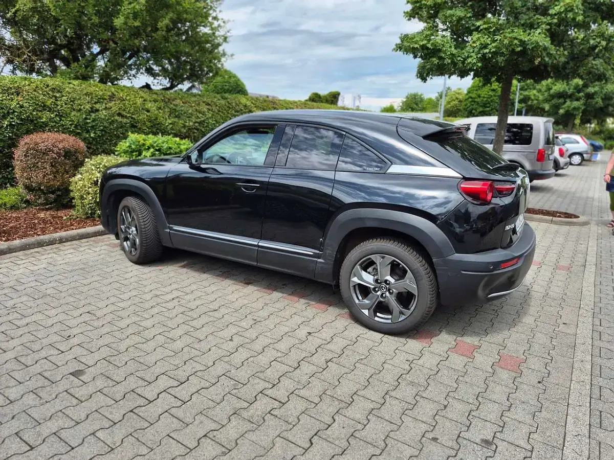 Gebraucht Mazda MX30 106 kW (145 PS) 2021 Schwarz SUV