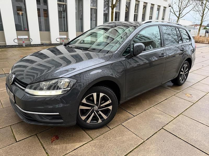 Gebraucht VW Golf VII 116 PS (85 kW) 2018 Grau Kombi