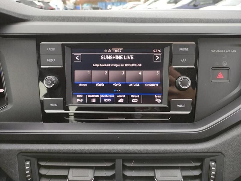Gebraucht VW Polo Basis 80 PS (58 kW) 2022 Pure white Limousine