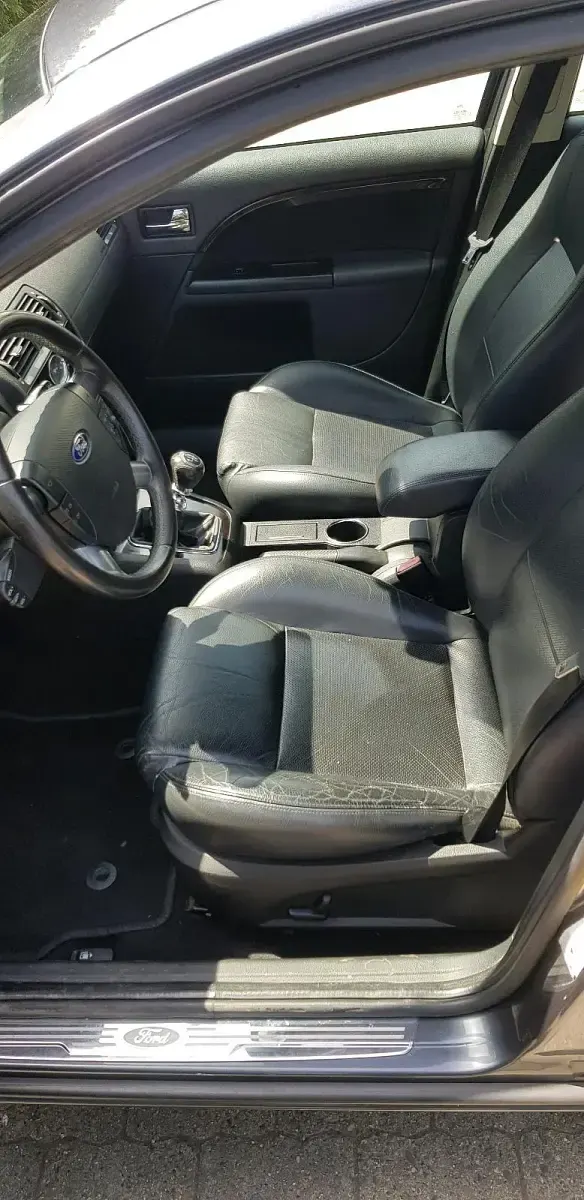 Gebraucht Ford Mondeo 116 PS (85 kW) 2005 Grau Limousine