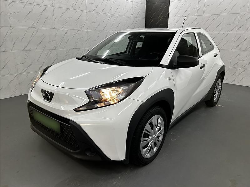 Gebraucht 2023 Toyota Aygo X Connect Style SUV | 13.700 € (Guter Preis) - Bild 1/4