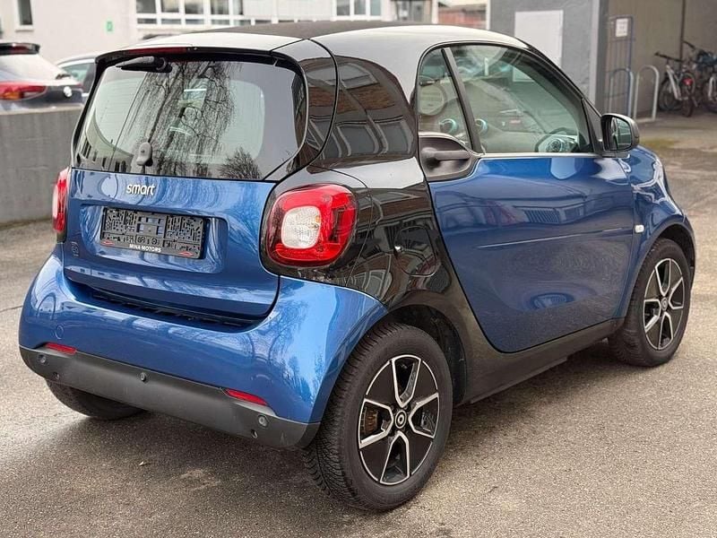 Gebraucht Smart ForTwo Coupé 60 kW (82 PS) 2020 Nachtschwarz Coupé