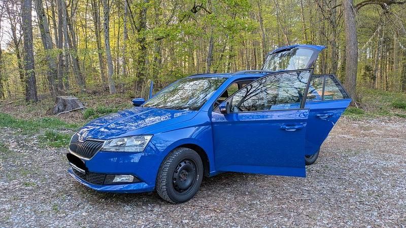 Gebraucht Skoda Fabia Ambition 95 PS (69 kW) 2020 Blau Kombi
