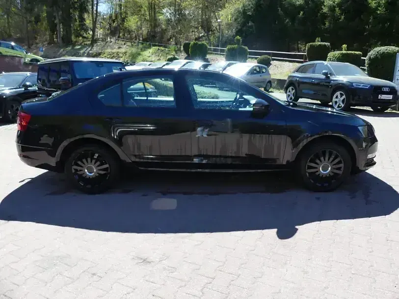 Gebraucht Skoda Octavia 150 PS (110 kW) 2020 Schwarz Limousine