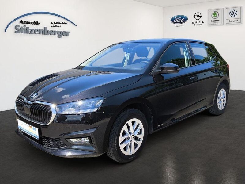 Schwarzmagic perleffekt Gebraucht 2024 Skoda Fabia Selection Limousine | 18.490 € (Guter Preis) - Bild 1/4