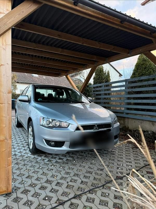 Gebraucht Mitsubishi Lancer 143 PS (105 kW) 2010 Silber Limousine