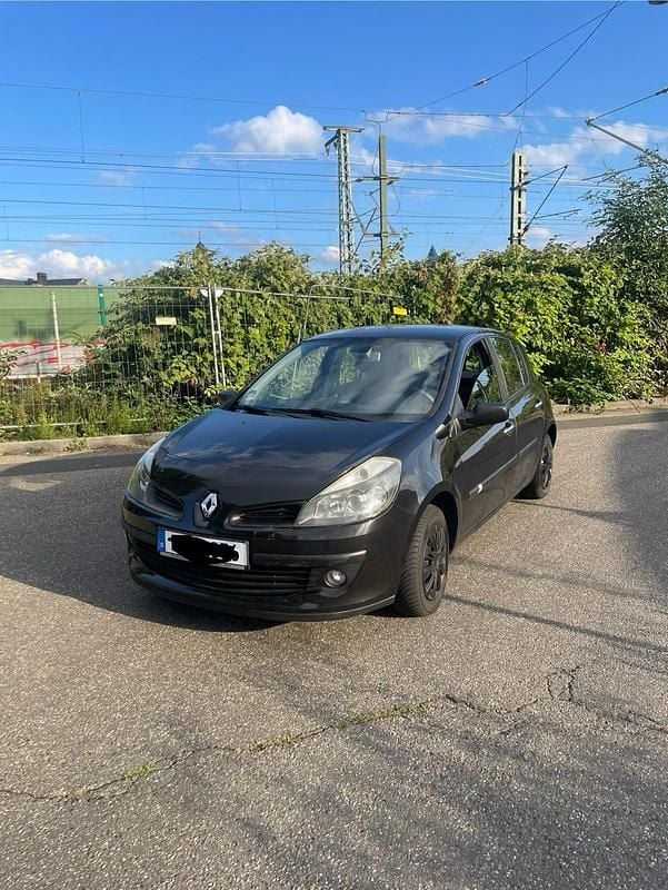 Gebraucht Renault Clio II 65 PS (47 kW) 2007 Schwarz Limousine