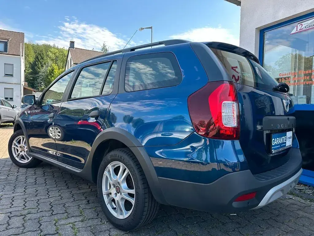 Gebraucht Dacia Logan MCV Stepway 90 PS (66 kW) 2017 Blau Limousine