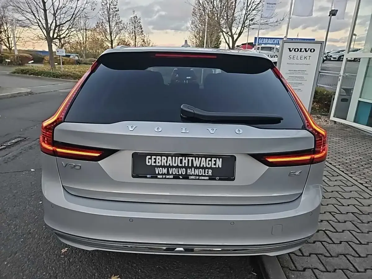 Gebraucht Volvo V90 145 PS (106 kW) 2024 Kombi