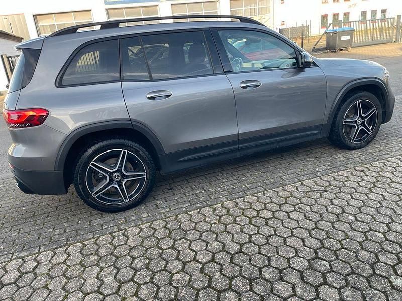 Gebraucht Mercedes GLB200 AMG 150 PS (110 kW) 2020 Grau SUV