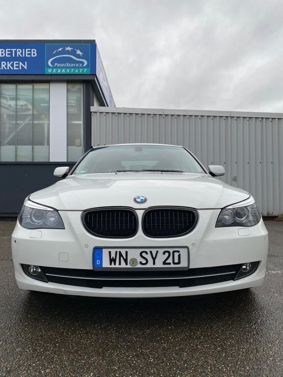 Weiß Gebraucht 2008 BMW 523 Limousine | 5.299 € (Guter Preis) - Bild 1/4