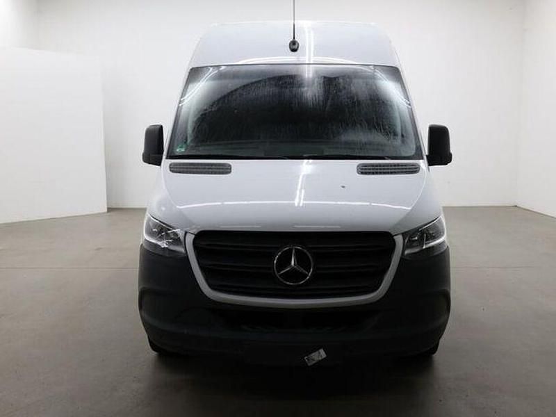 Gebraucht Mercedes Sprinter 170 PS (125 kW) 2022 Arktikweiß Van