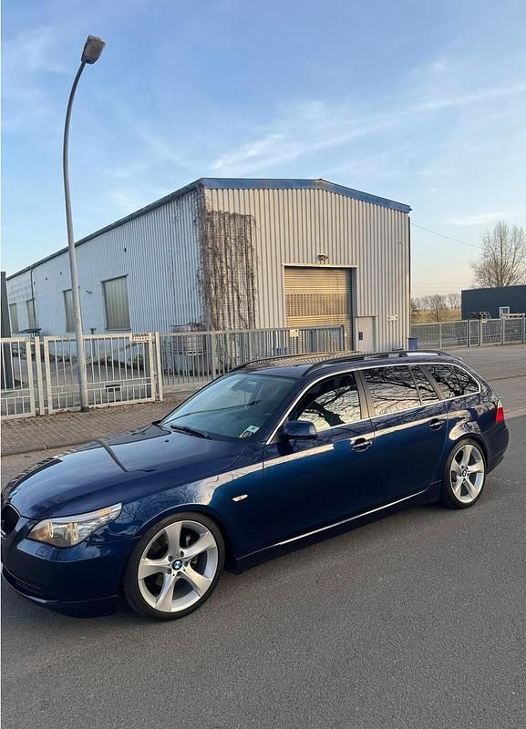 Second-hand BMW 525 197 CP (144 kW) 2008 Albastru Break